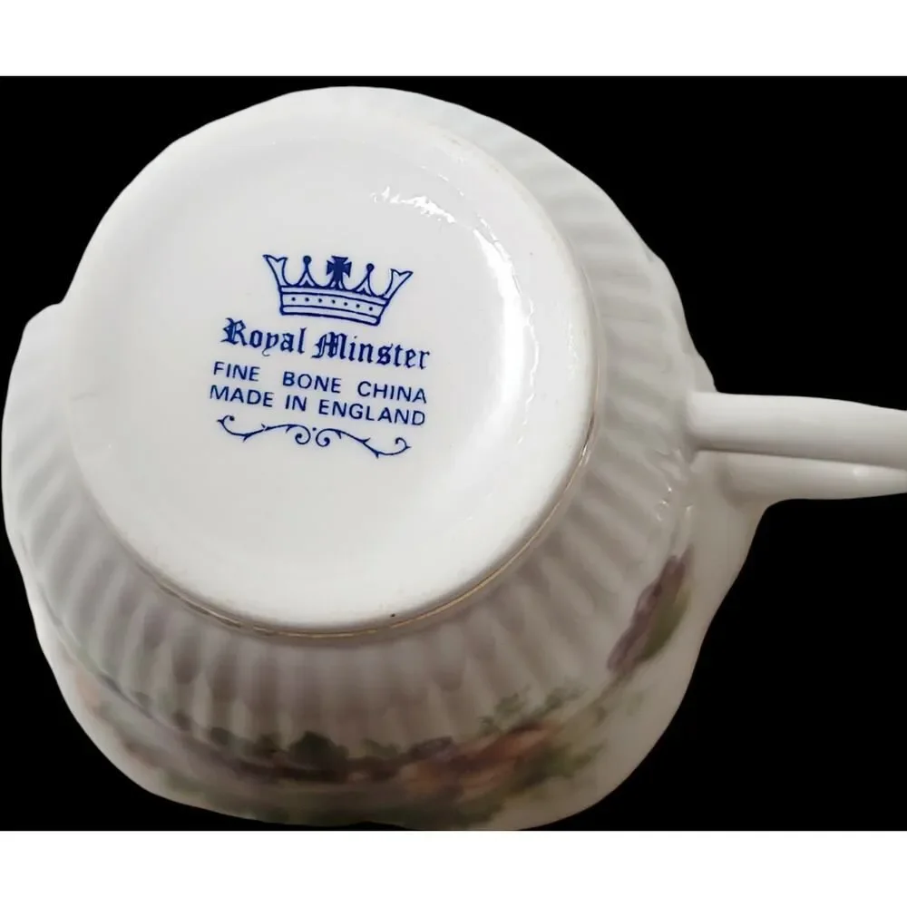RARE VINTAGE ROYAL MINSTER TEA CUP AND SAUCER FINE BONE CHINA FLOWERS AND FRUITS